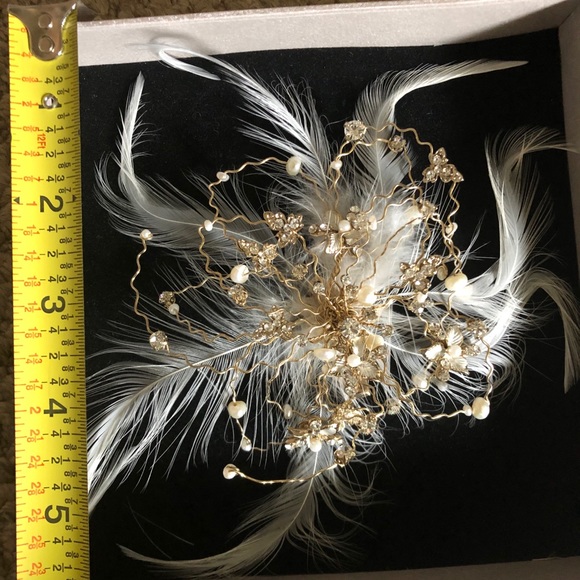 Stunning feather hairpiece - Picture 5 of 5